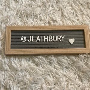 Small letter board gray